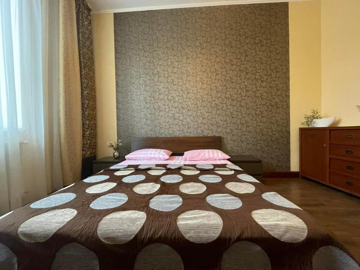 Крехівська 5,Апартаменти В Центрі, Дві Спальні Lviv Eksteriør billede