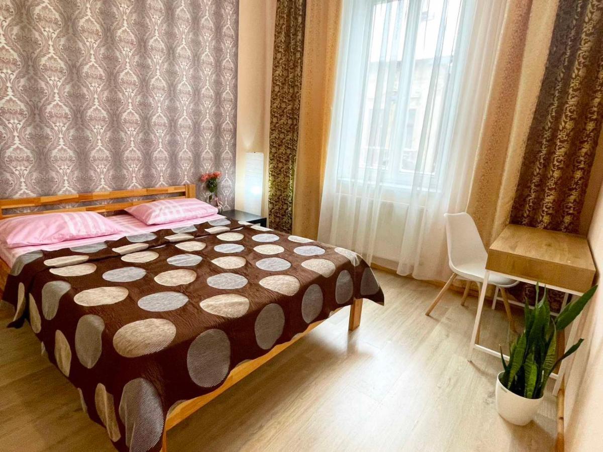 Крехівська 5,Апартаменти В Центрі, Дві Спальні Lviv Eksteriør billede