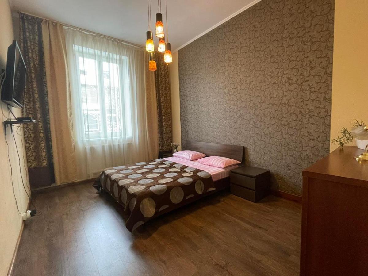 Крехівська 5,Апартаменти В Центрі, Дві Спальні Lviv Eksteriør billede